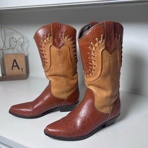 Dingo Women’s Western Cowboy Boots Two-Tone Leather Vintage Style Size 6.5M